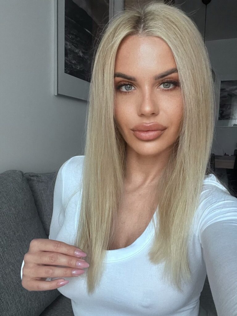 Ru woman